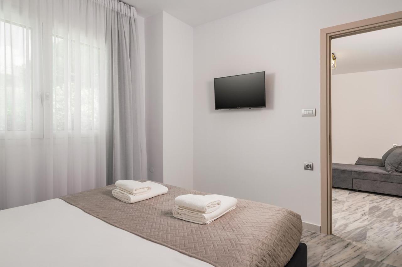 Quarters Luxury Apts Chania  Bagian luar foto