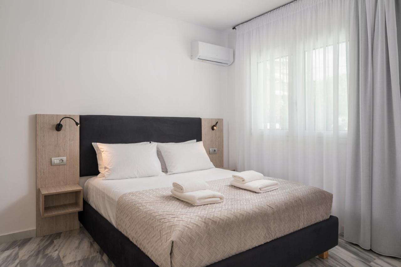 Quarters Luxury Apts Chania  Bagian luar foto