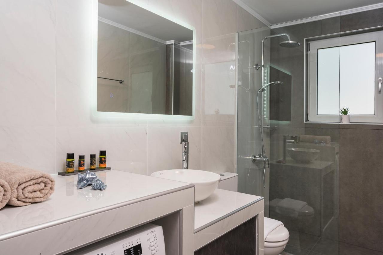Quarters Luxury Apts Chania  Bagian luar foto