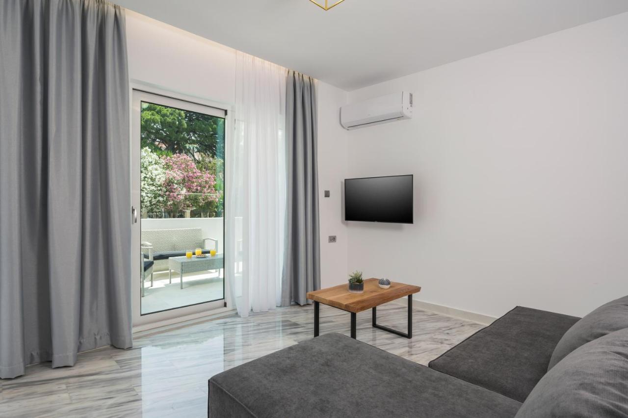 Quarters Luxury Apts Chania  Bagian luar foto