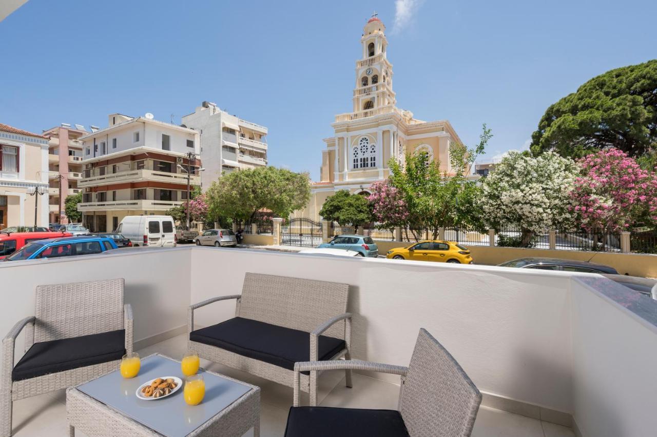 Quarters Luxury Apts Chania  Bagian luar foto